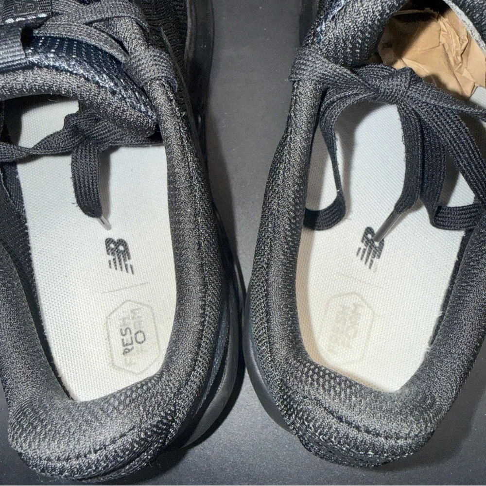 Size 9 - New Balance 520 Fresh Foam Black, Clean, No Box, W520LT9, Great Cond